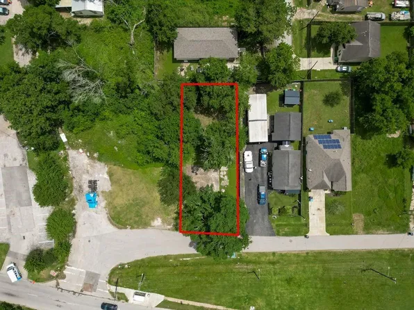 4634 Sterling St, Houston, TX 77051