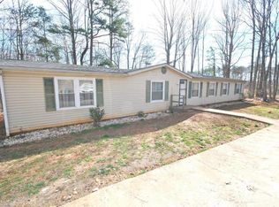 100 Candler Woods Ln, Rustburg, VA 24588