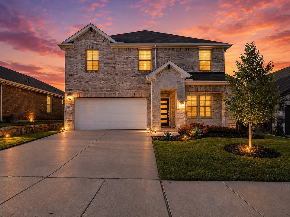 2211 Gustavus Dr