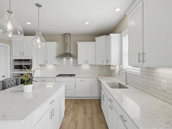 5th image of 6023 Inskip Ave S