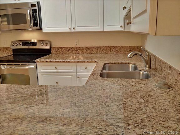 5th image of 520 Orton Ave APT 102