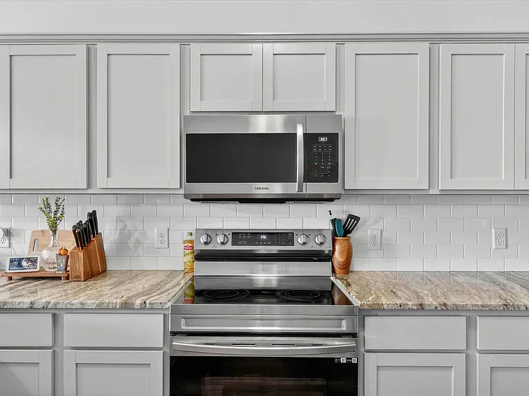 539 Brightleaf Cir — Photo 15