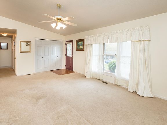 5th image of 707 Westminster Pl