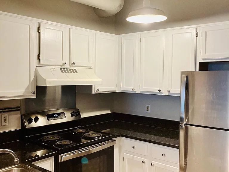 32 Peachtree St NW #303 — Photo 9