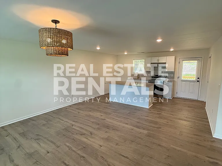 5272 Slasham Rd — Photo 4