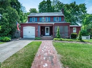 3 Flint Cir, Andover, MA 01810