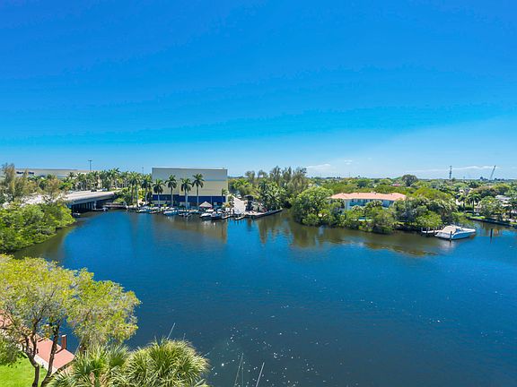 3rd image of 22 Royal Palm Way #Ph606