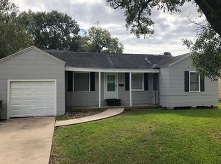 6162 25th St, Groves, TX 77619