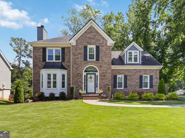 735 Jamie Way NE, Woodstock, GA 30188
