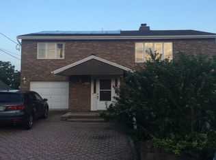 404 Cecelia Pl, Cliffside Park, NJ 07010