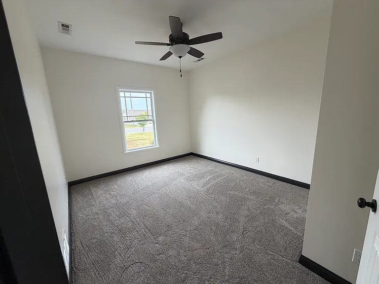 2427 Indiana Ave #1 — Photo 9