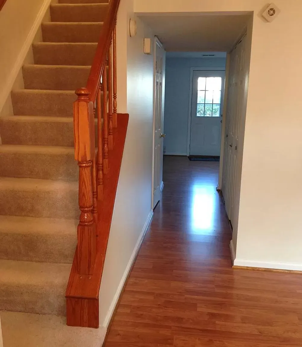 3 bed, 1.5 bath, 1344 sqft, $2,100 — Photo 2