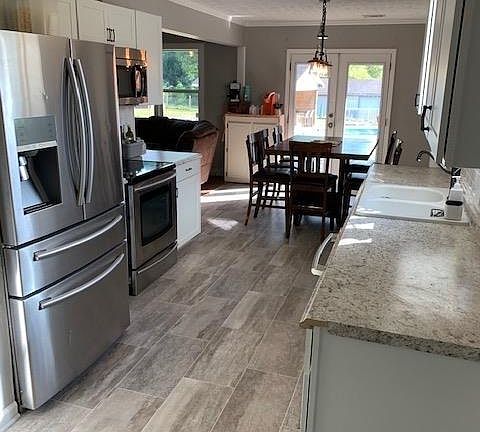 4th image of 3524 Irvin Dr