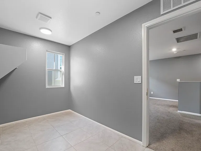 10949 Oregano Ave — Photo 46