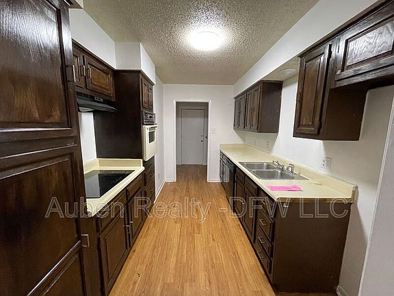 4th image of 1510 Blackwell Dr