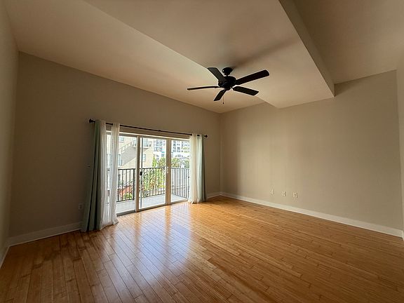 5th image of 1010 Central Ave APT 318