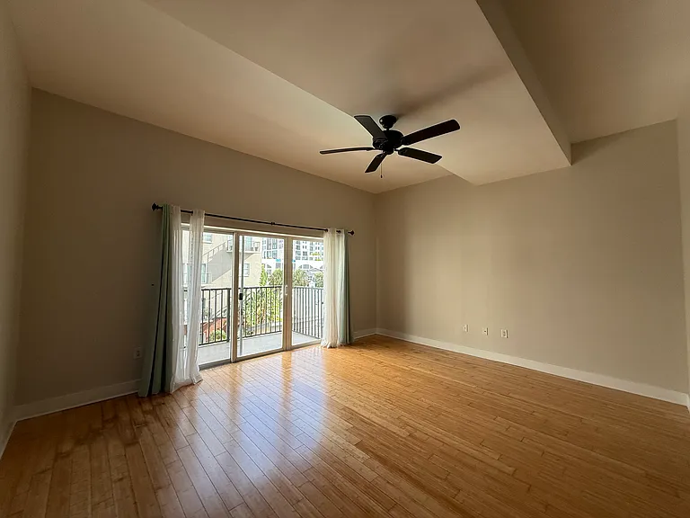 1010 Central Ave #318 — Photo 5