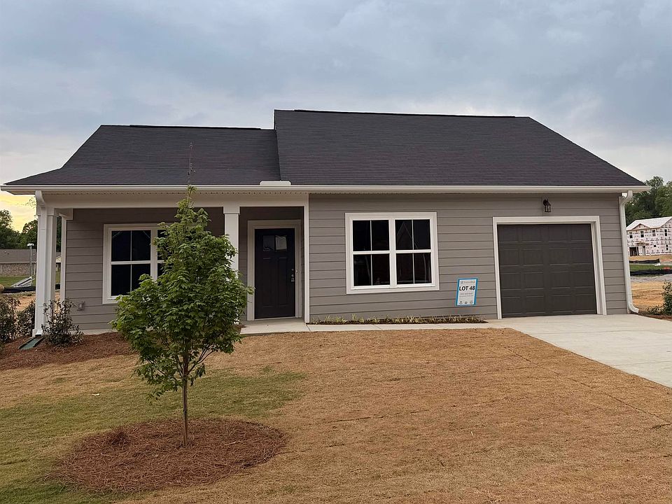 1st image of 1704 Poinsettia Dr