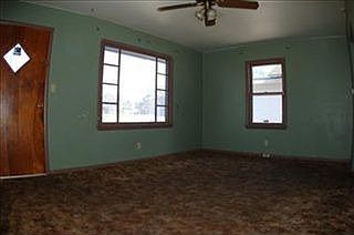 2nd image of 76 Margaret St