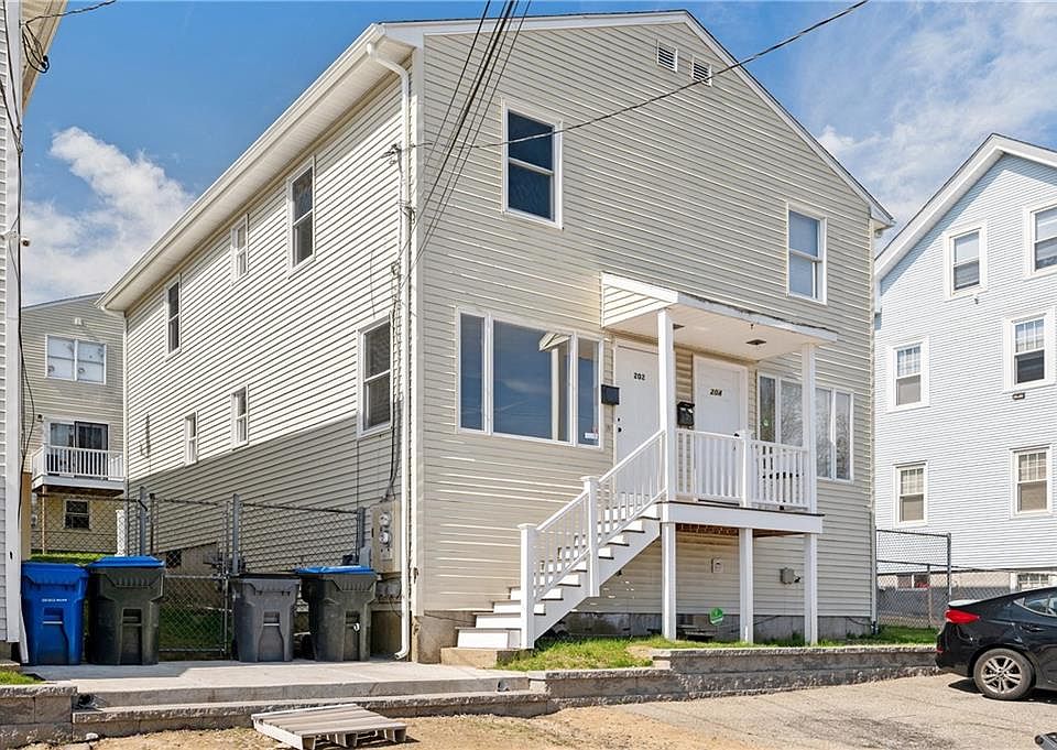 1st image of 202 Sunbury St Unit 202B