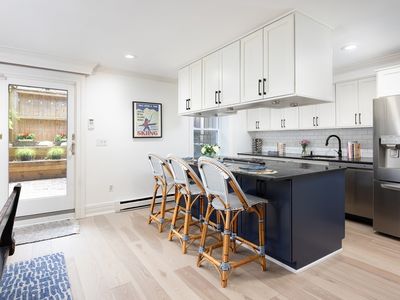39 Upton St APT 1, Boston, MA, 02118
