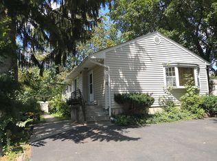 32 Hillside Rd, Princeton, NJ 08540