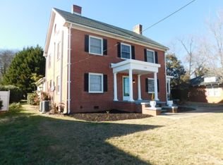 108 S Oak St, Seneca, SC 29678