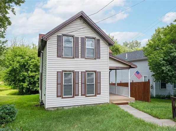 697 E Main St, Batavia, NY 14020
