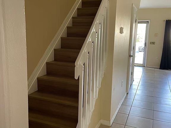 4th image of 314 Steeplechase Ln
