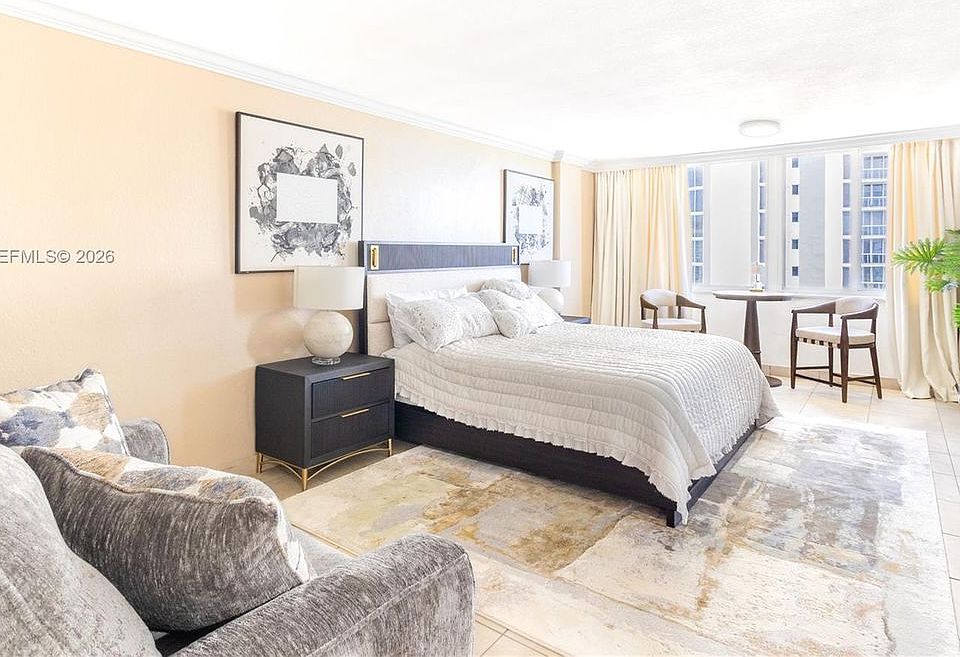 2nd image of 19201 Collins Ave #1123