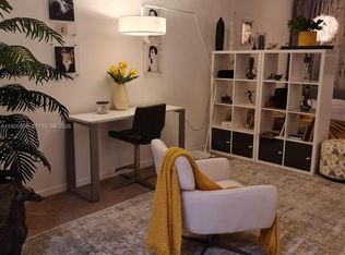 999 Brickell Bay Dr APT 206, Miami, FL 33131