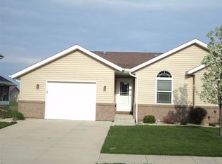 502 Primrose Ln, Geneseo, IL 61254