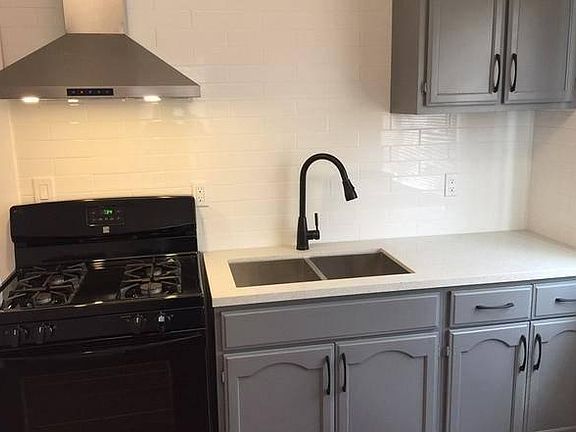 2nd image of 2552 California St