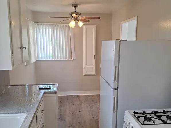 Connie Cottages, 2426 Connie Dr #2430, Sacramento, CA 95815