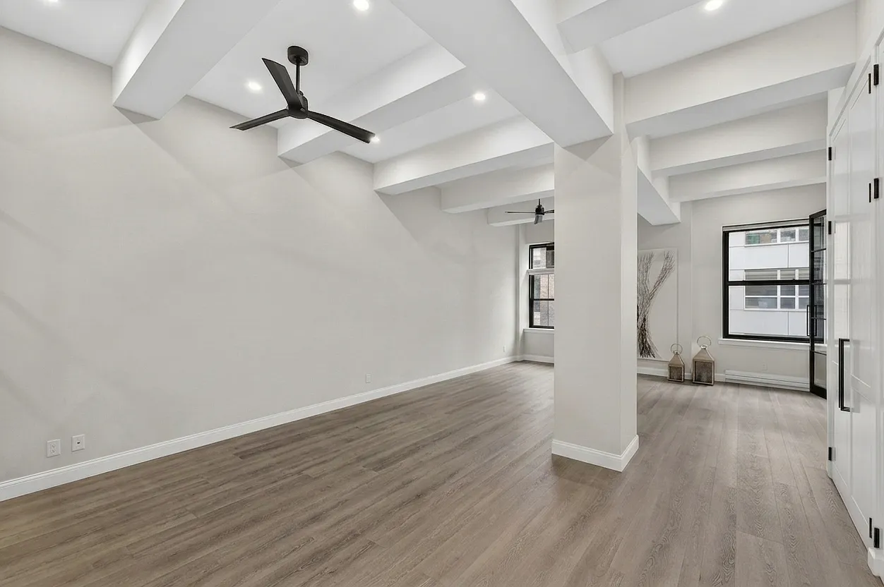 529 West 42nd Street — Photo 4