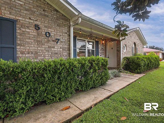 2nd image of 507 W Amanda Ave