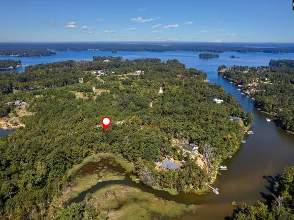 573 Canasta Dr, Gilbert, SC 29054