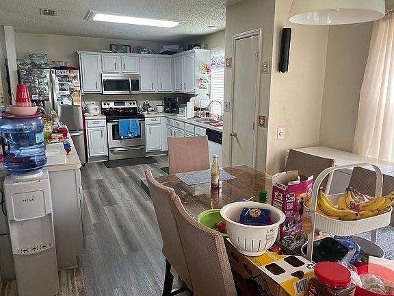 4th image of 1304 Norman Cir