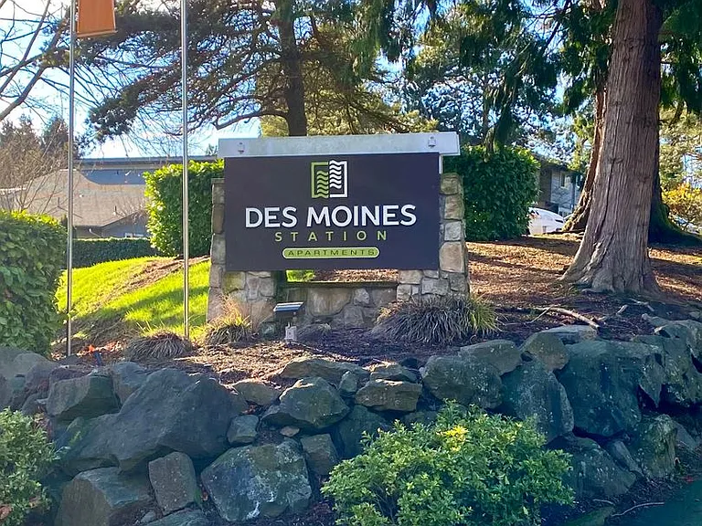 Des Moines Station Apartments — Photo 4