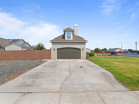 4th image of 1601 S Highlands Blvd