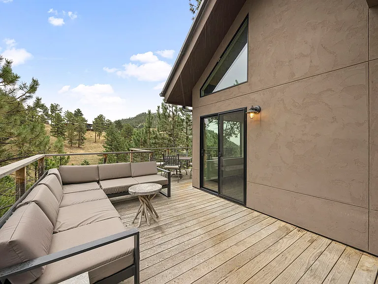 2350 Linden Dr — Photo 21