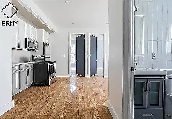 2nd image of 1608 Prospect Pl #2C