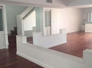 240 Poinciana Dr #410, Sunny Isles Beach, FL 33160