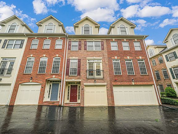 4th image of 774 N Wakefield St