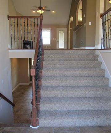 4th image of 207 Franklin Mdws Lot 207