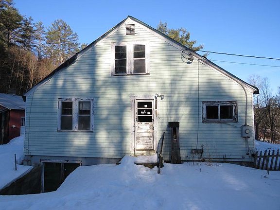 4th image of 160 Lyman Road