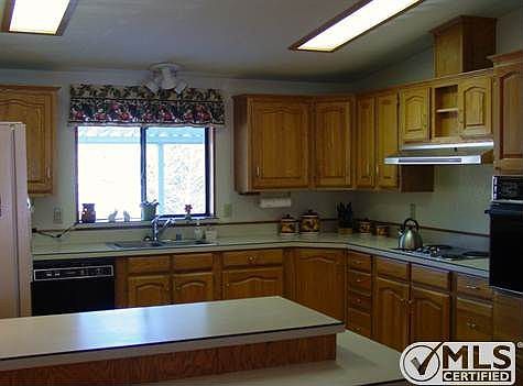 Kitchen with Bar