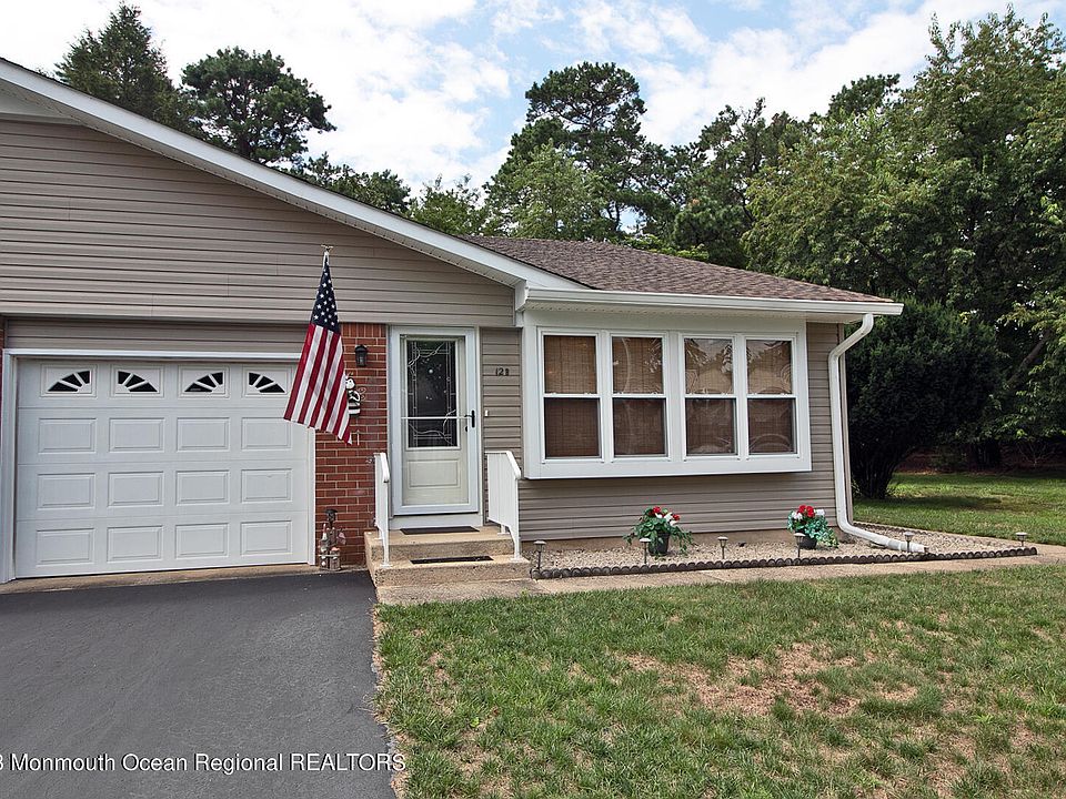 1st image of 12B Yorktowne Parkway