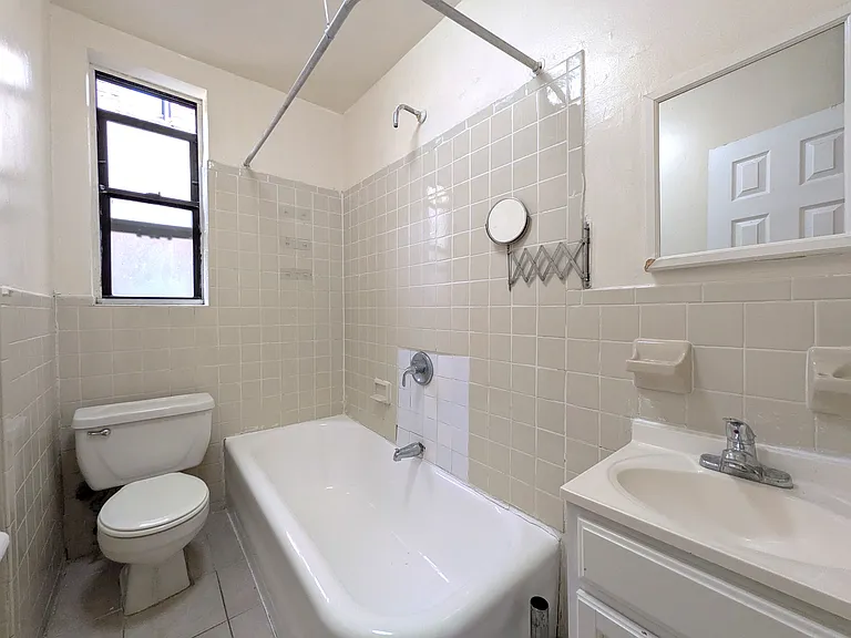 89 Seaman Ave #8A — Photo 5