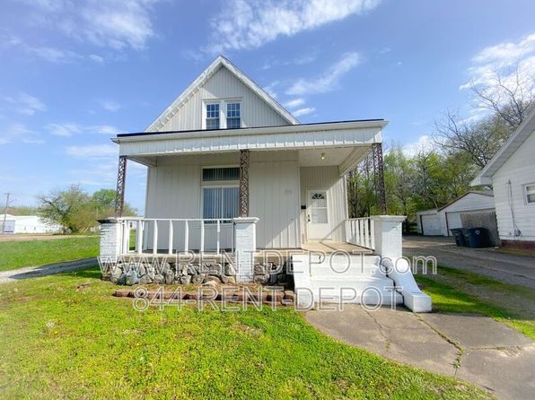 412 E Riverside Dr